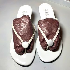 Connie white button topped sandals 7m Never worn